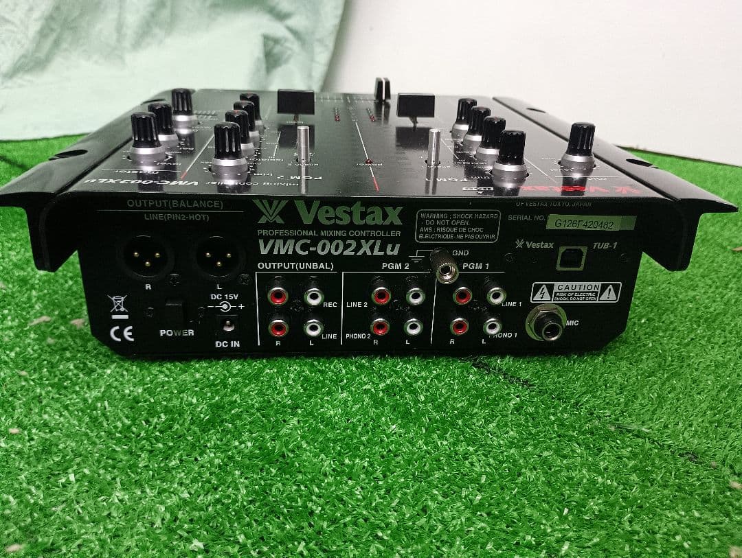 Vestax Vmc-002XLuTUB　DJミキサーUSBポート付き　中古美品