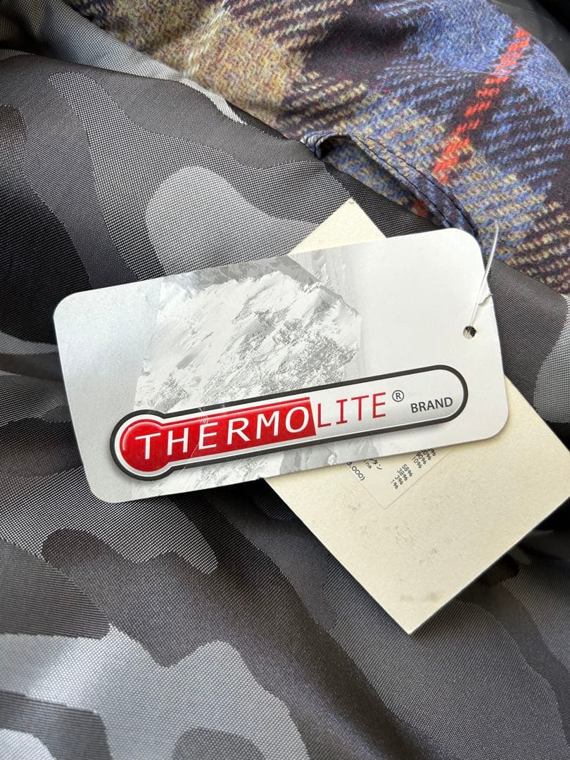 新品未使用　マークアンドロナ　ダウンジャケット