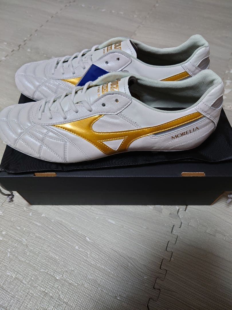 【新品未使用】モレリア II JAPAN AG ゴールド　27.5cm