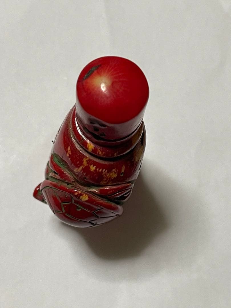 値下げ　赤い亀の彫刻　珊瑚風　鼻煙壺？　山珊瑚？希少