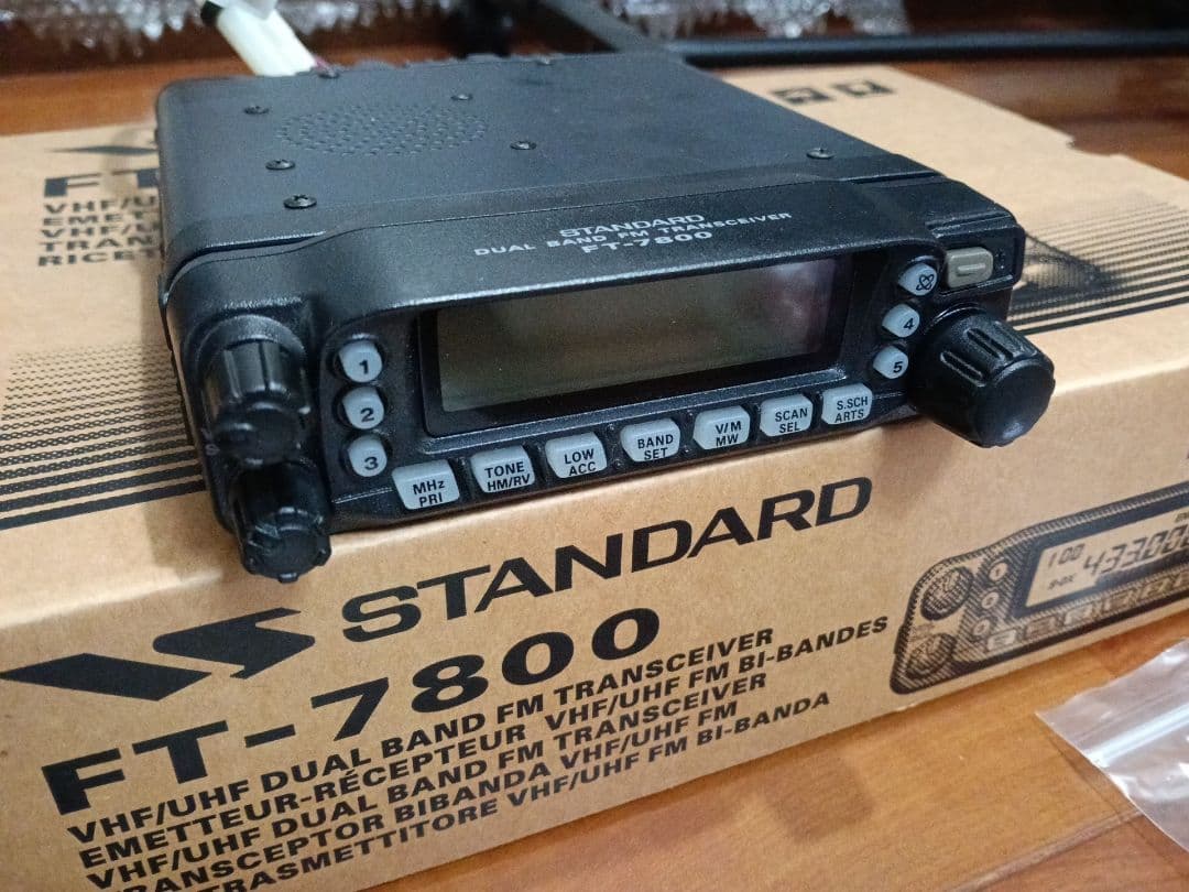 ヤエス　FT-7800 デュアルバンドトランシーバー 433/145MHz