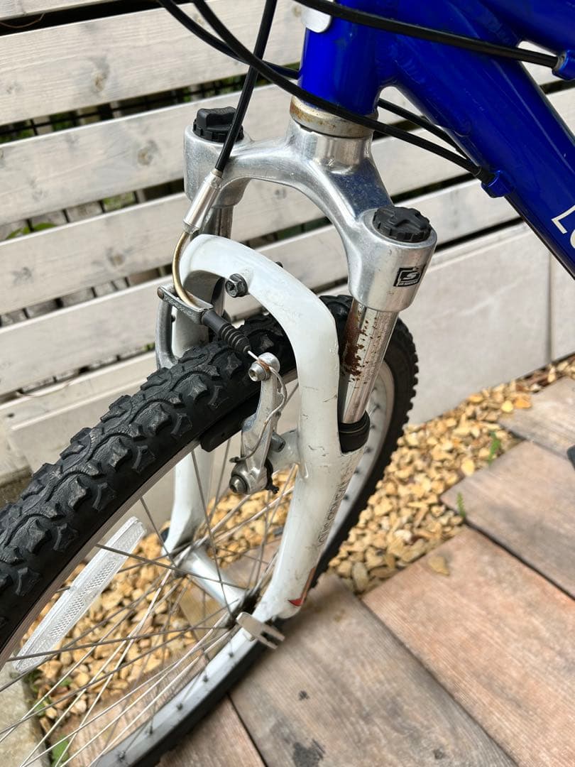 マウンテンバイク 青 サスペンションフォーク