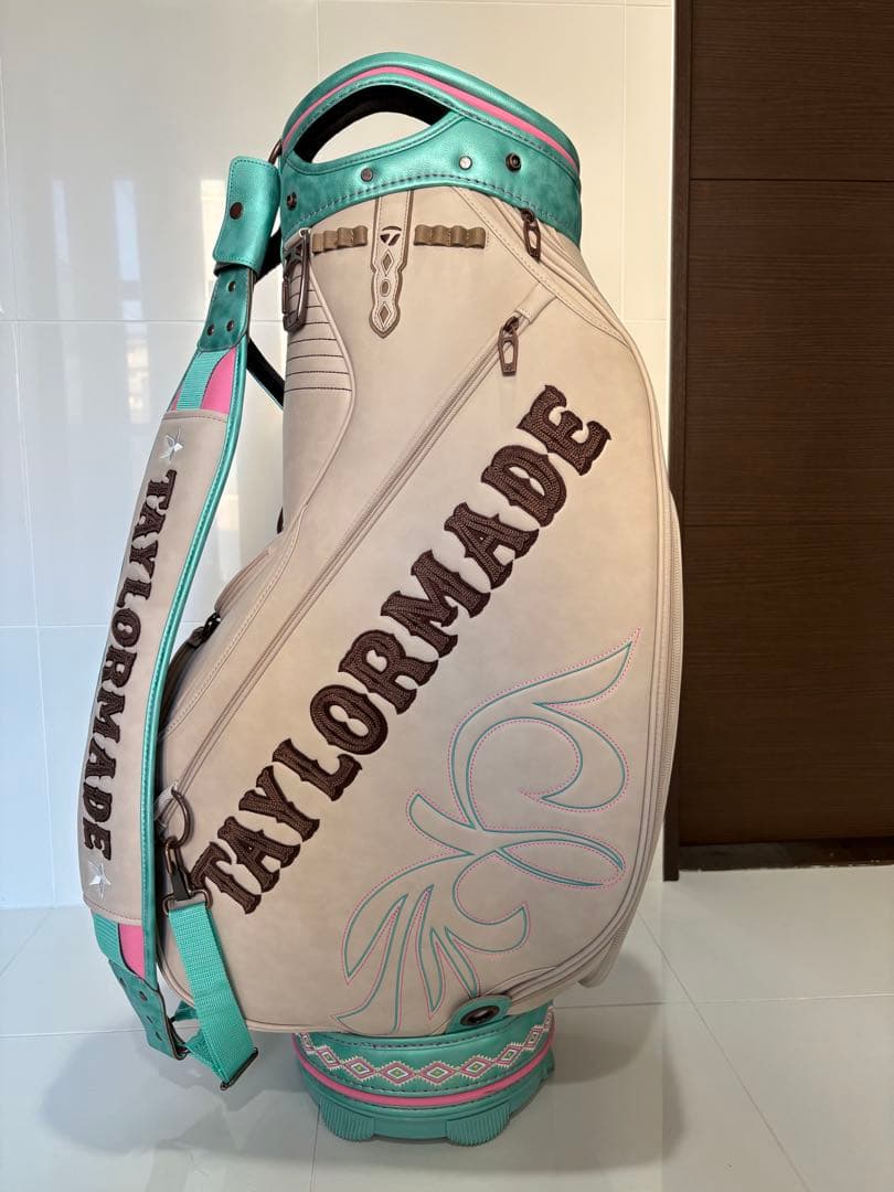 ☆テーラーメイド限定スタッフバック☆キャディバッグ☆ヘッドカバー付き