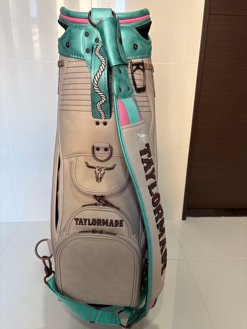☆テーラーメイド限定スタッフバック☆キャディバッグ☆ヘッドカバー付き