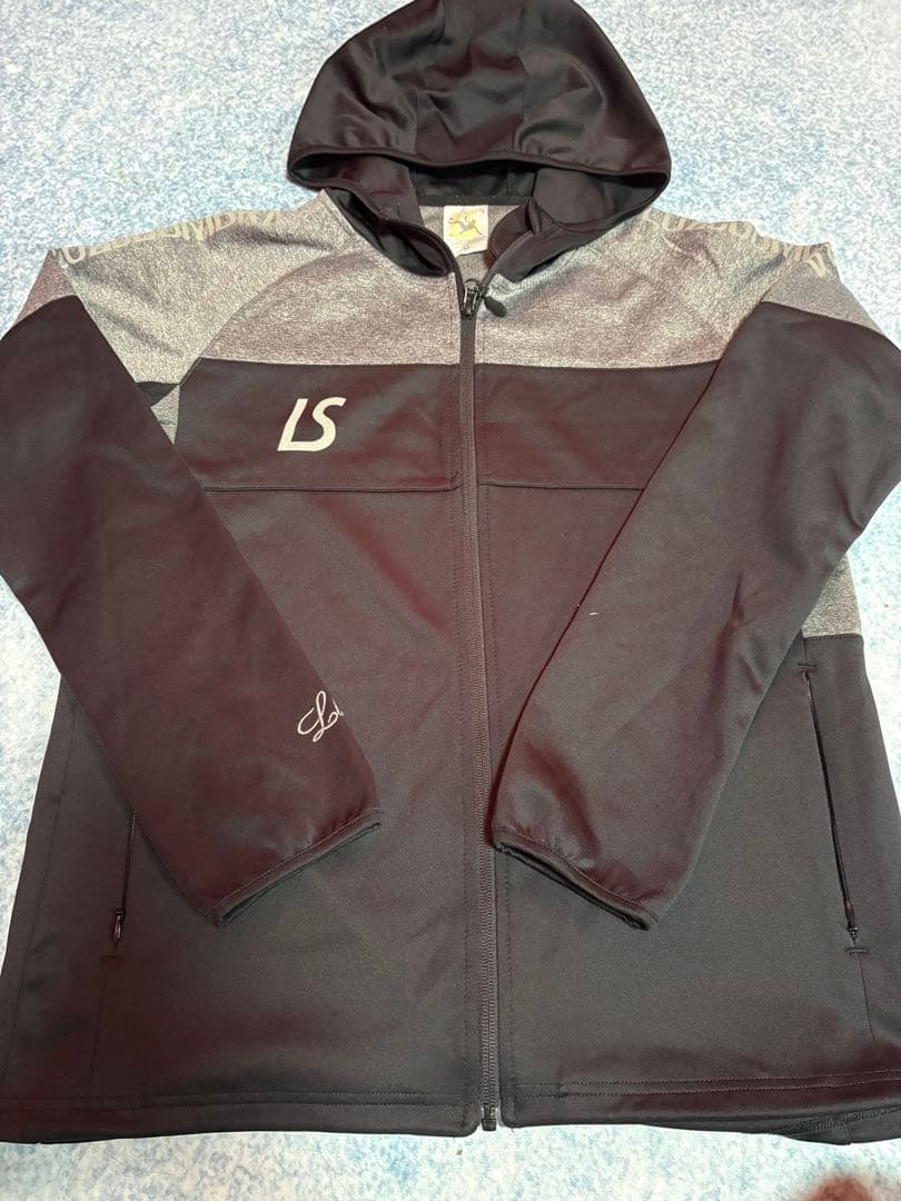 ルース　フード付きジャージ 上下セット　ブラック/グレー