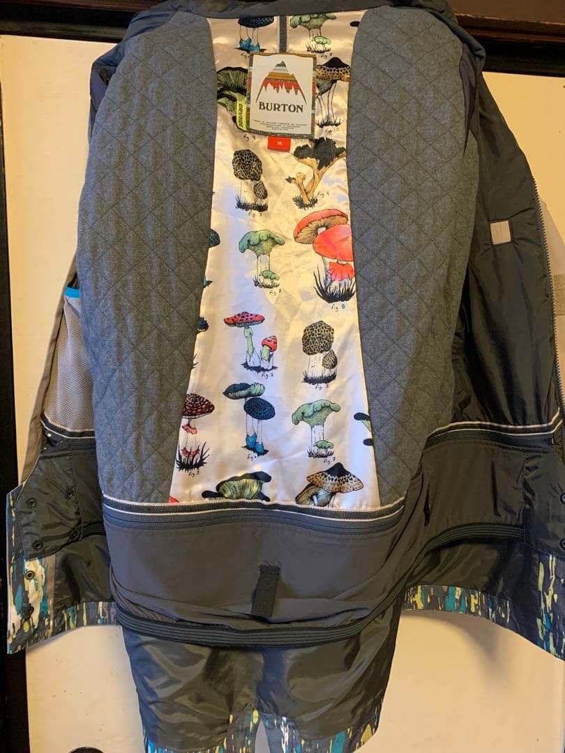 Burton ジャケット　M