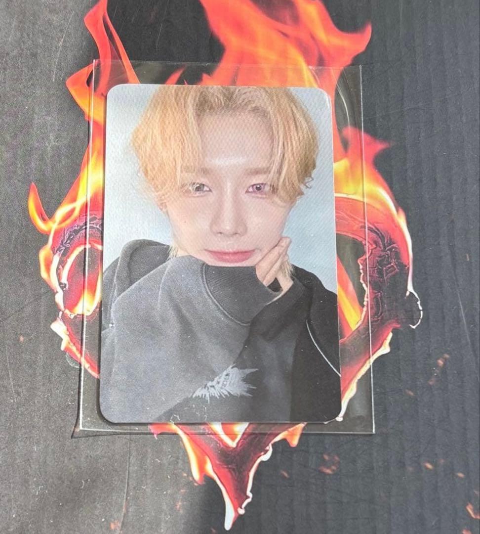 出回りなし XLOV 1stmusic ルイ トレカ 아궁빵ver.