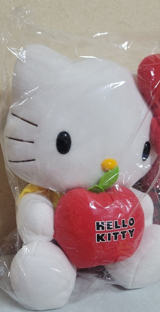 サンリオ　ハローキティ BIG ぬいぐるみ　クッション　約30センチ　希少