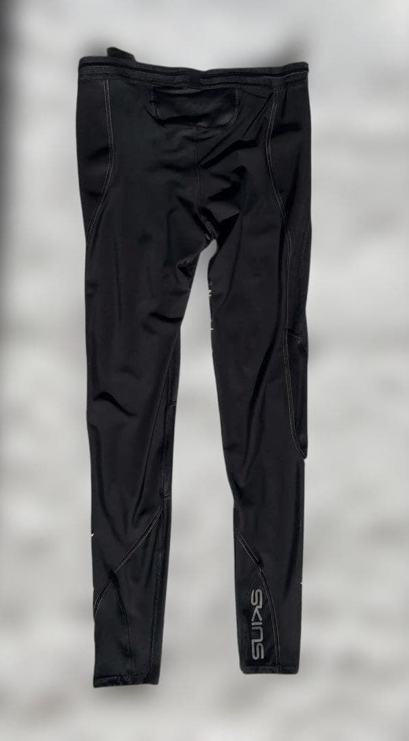 新品未使用Skins series 3 ロングタイツ　3L