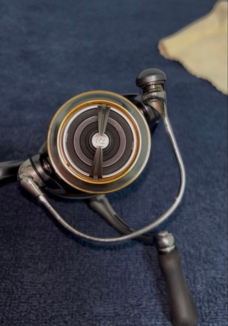 【美品】DAIWA 23エアリティLT 2000S-P+ザイオンノブ セット