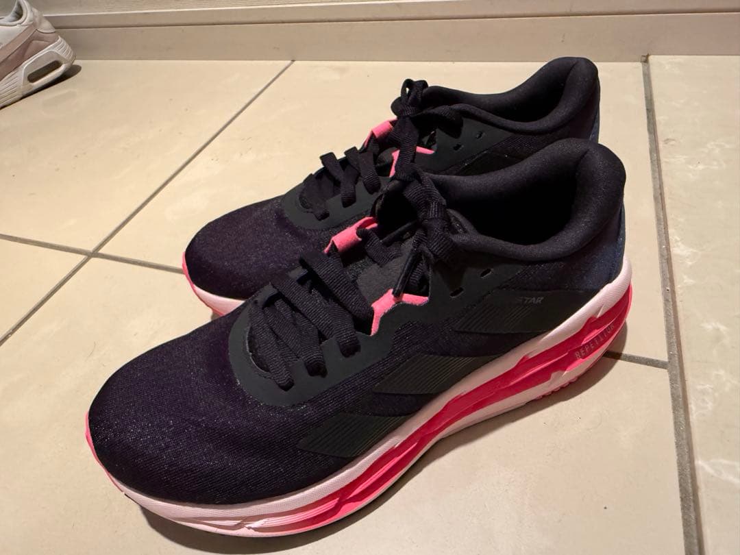 adidas ランニングシューズ　アディスター3 23.5cm