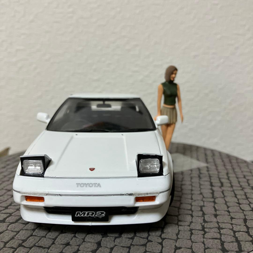 ハセガワ トヨタ MR2 AW11 ホワイト プラモデル　ジオラマ