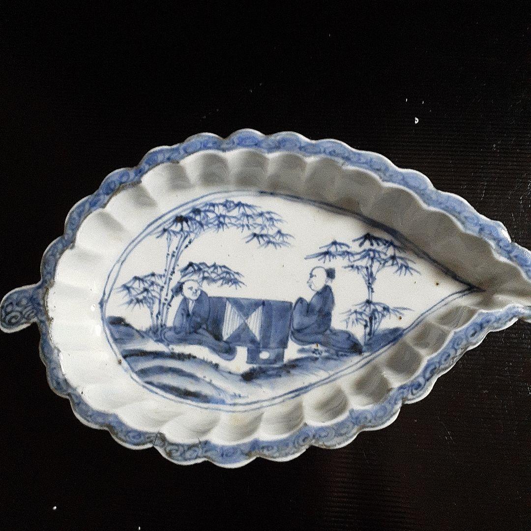 古染め付け獣足3本付木葉形状高台皿