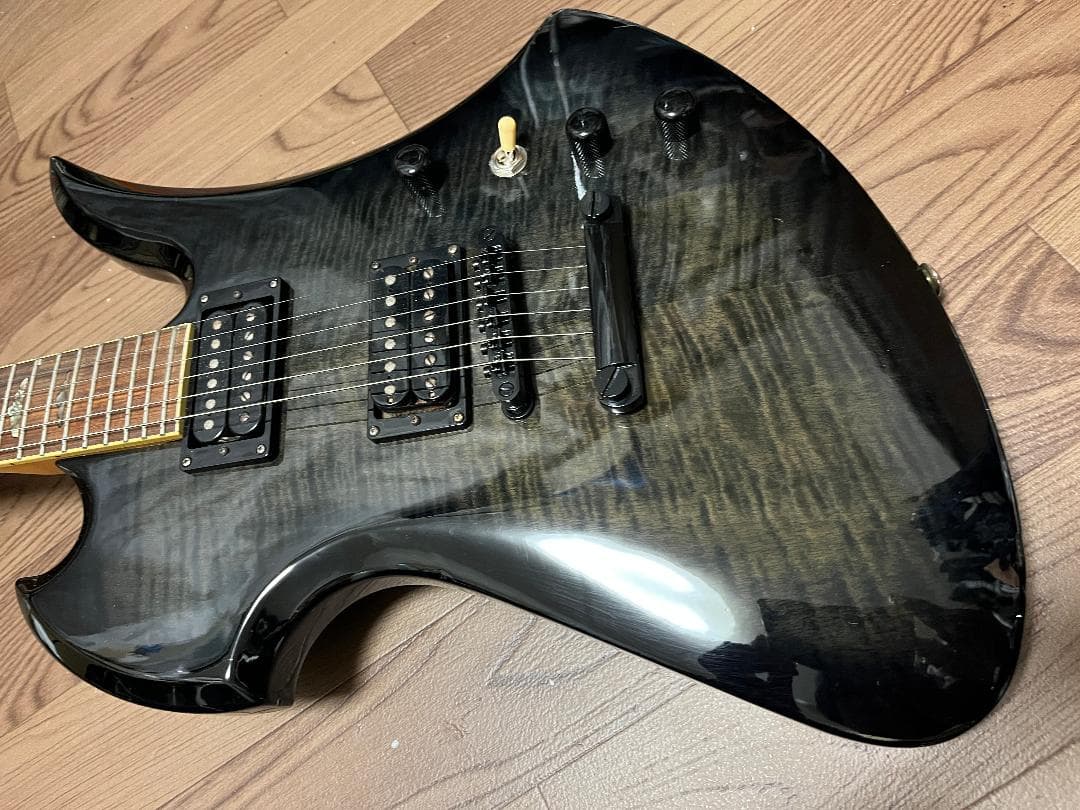 B.C.RICH モッキンバード ギター Mockingbird　虎目ブラック