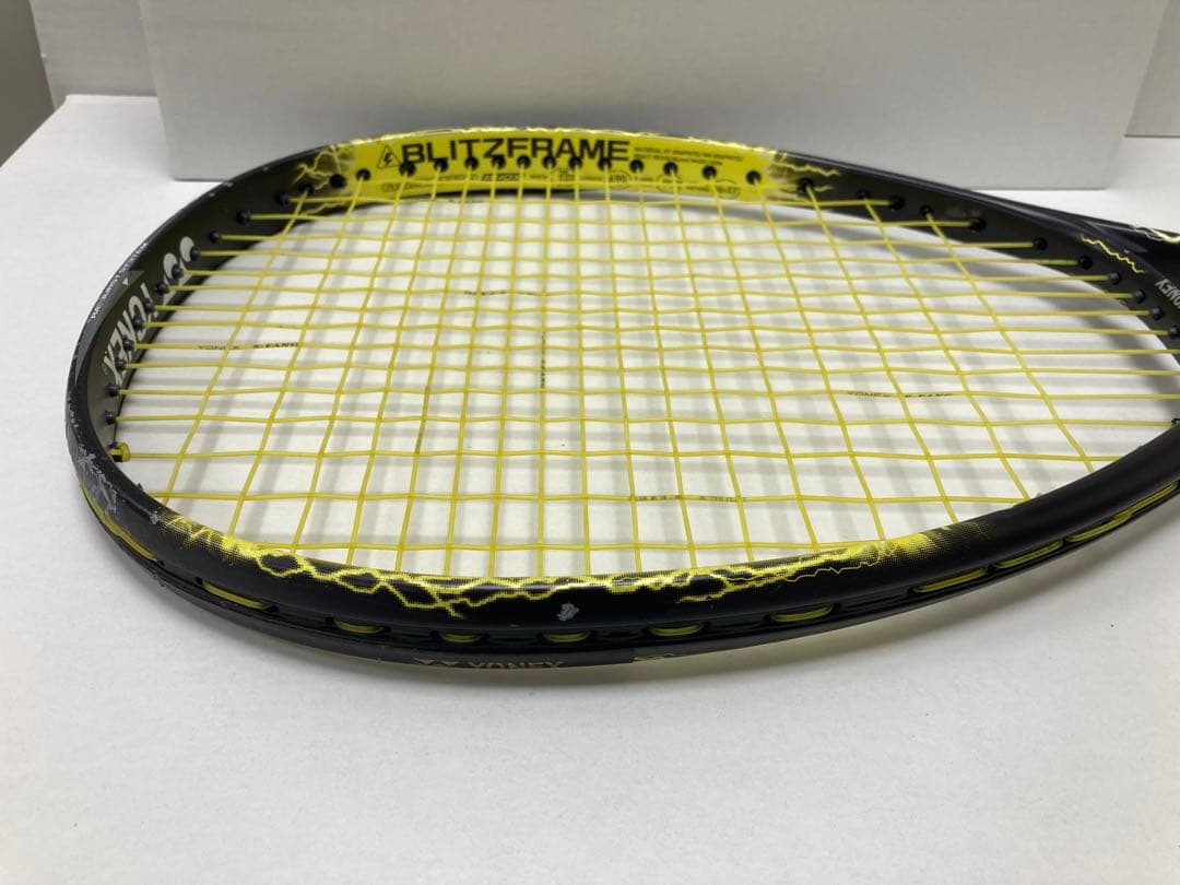 YONEX VOLTAGE（ボルトレイジ ）7S ラケット＆ケース【週末セール】