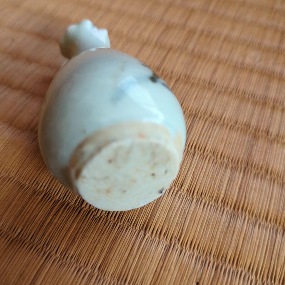 淡い青色 陶器 ミニチュアフラワーベース　初期伊万里