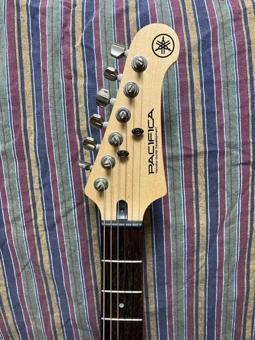 Yamaha エレキギター　PACIFICA 311H 黒 付属品追加