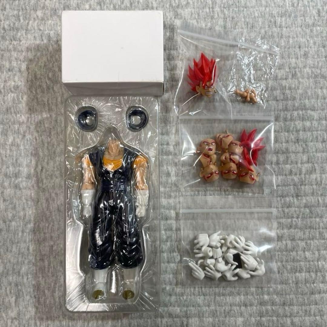 OC Toys スーパーサイヤ人ゴッドベジット