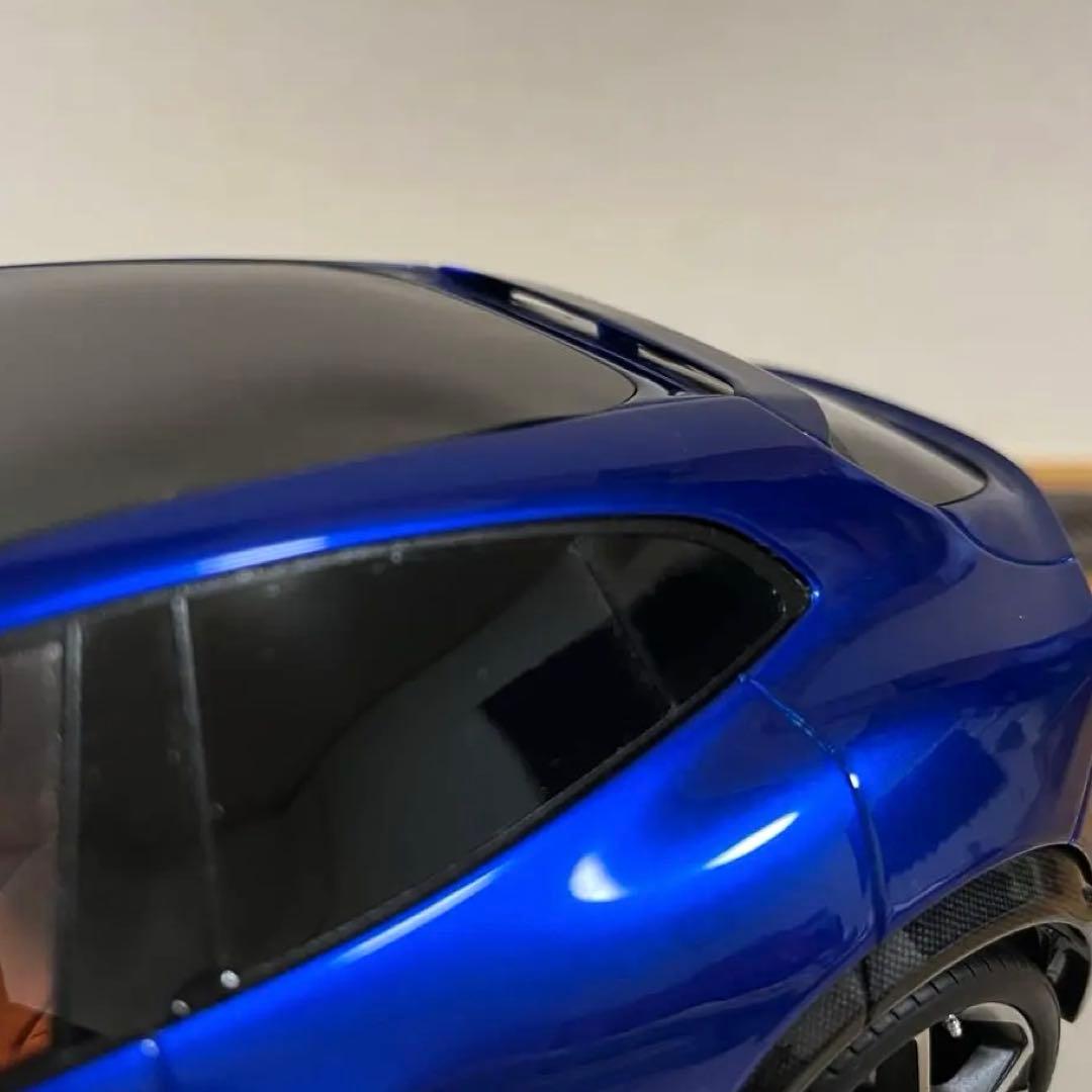 【ミニカー】 AT MODEL 1/18 フェラーリ プロサングエV12 SUV