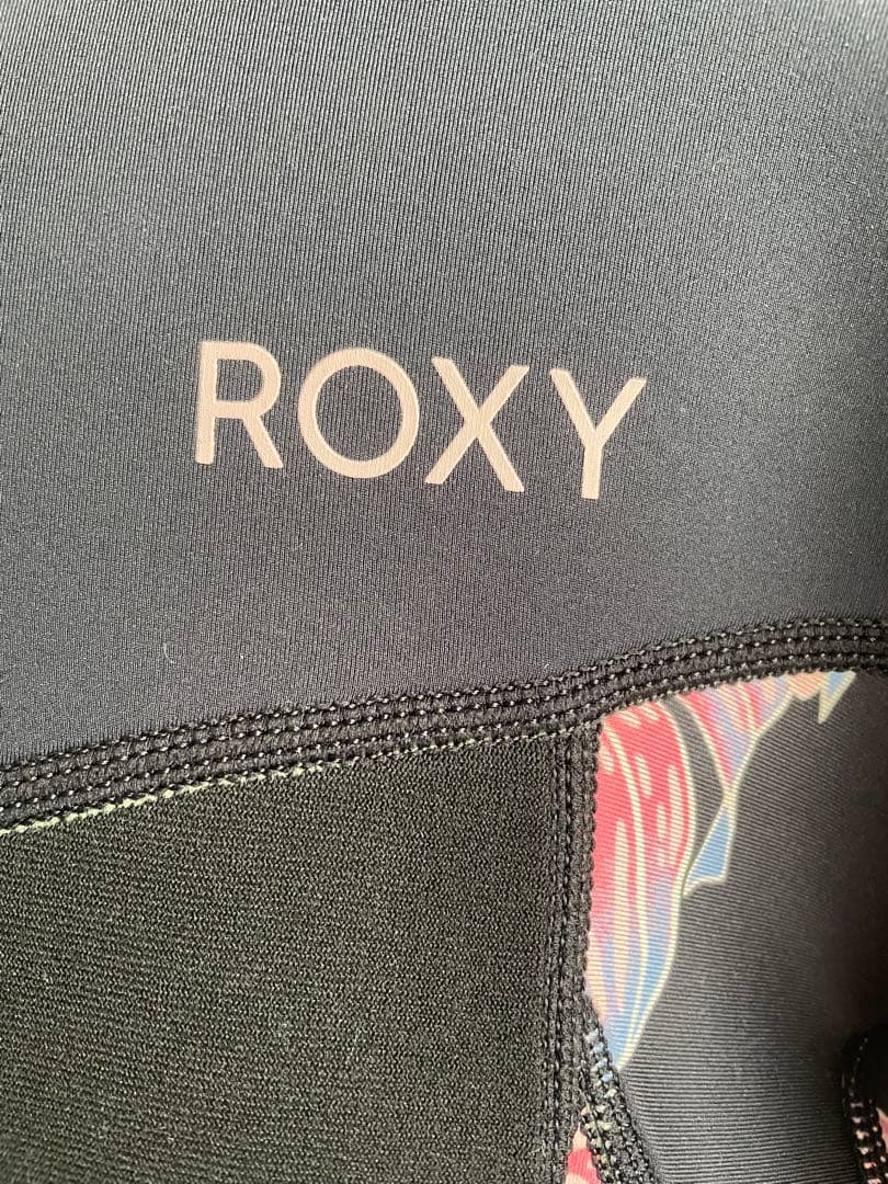 ROXY フルスーツ Mサイズ 花柄 2mm
