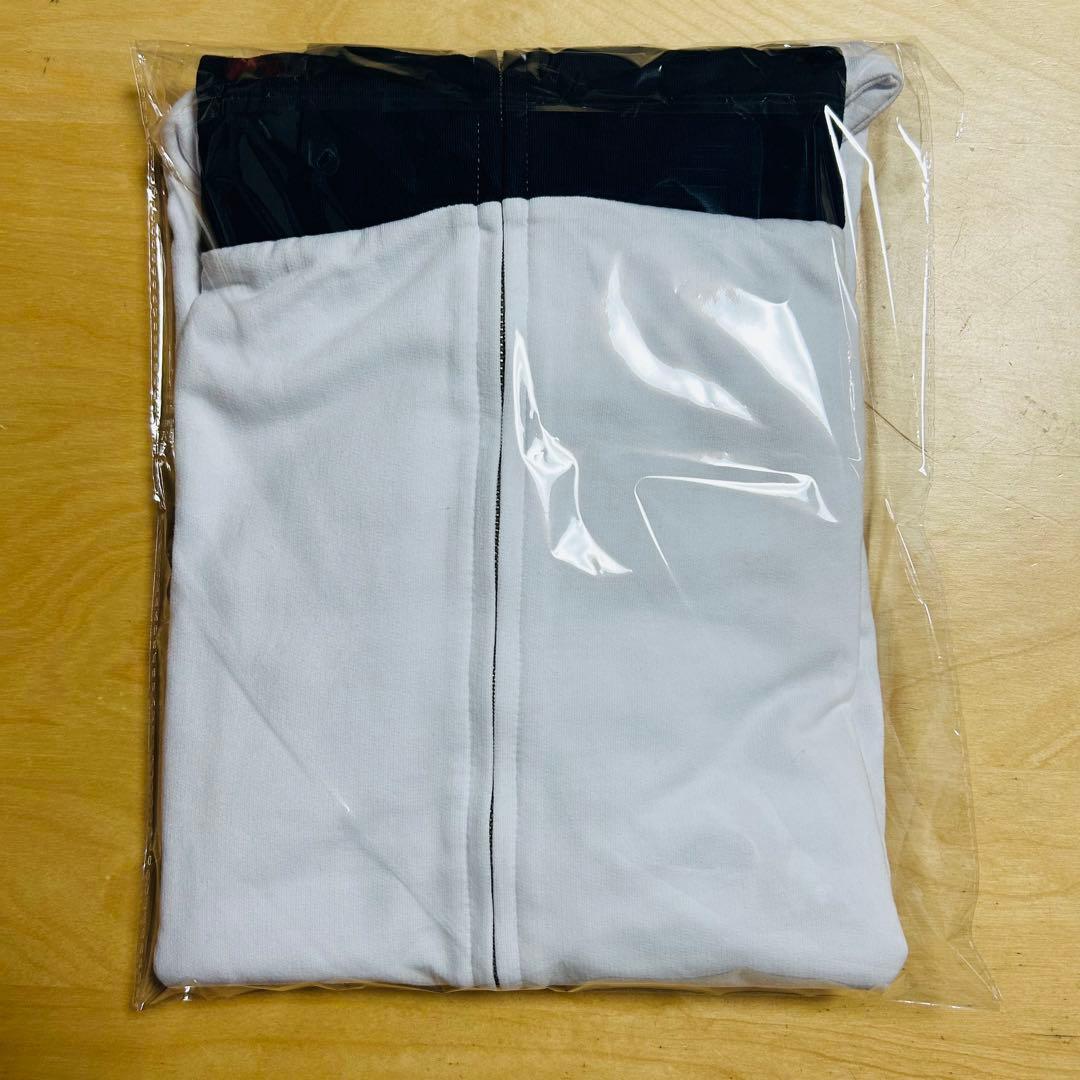 ① 正規公式　新品未使用　浦島坂田船パーカー USSSパーカー