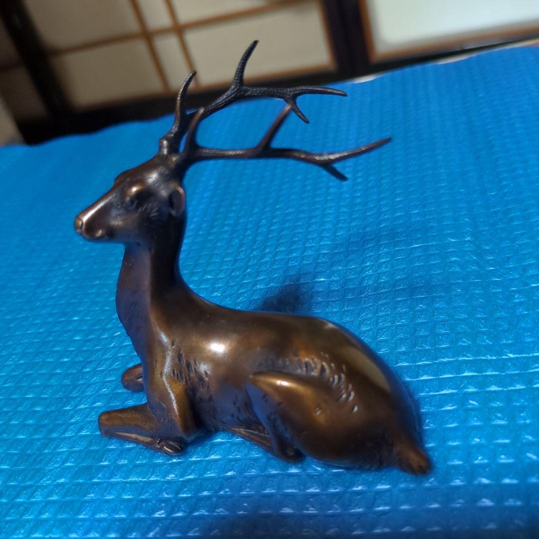 ブロンズ製 鹿の彫刻 、置物