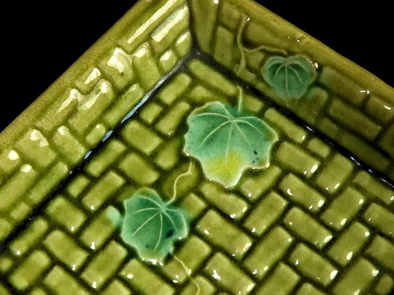 珉平焼　淡路焼　蔦図に網代の図　手塩皿　角皿　２枚　C386 AS-CIh