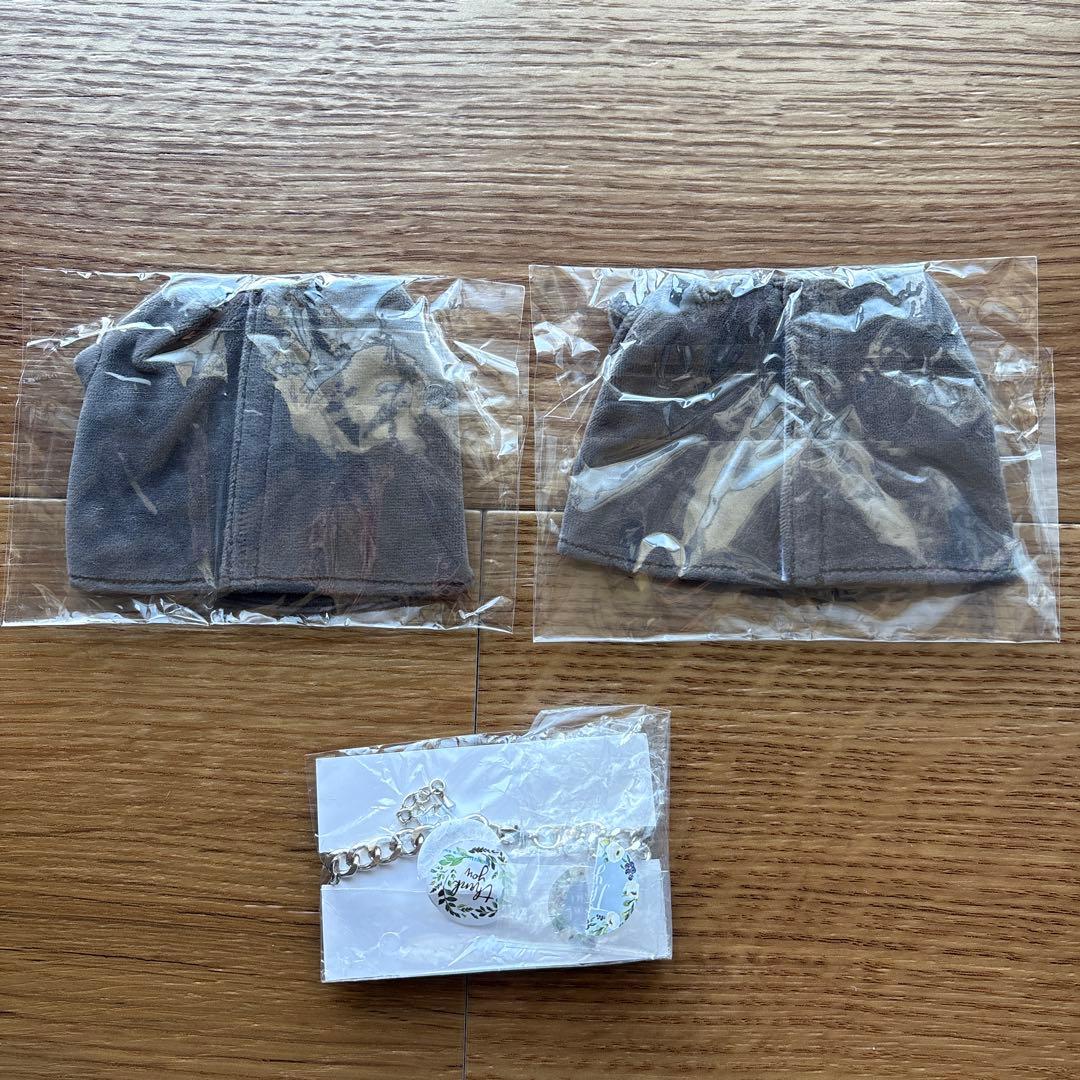 ゴールデンボンバー　ぬいぐるみ　ブレスレット