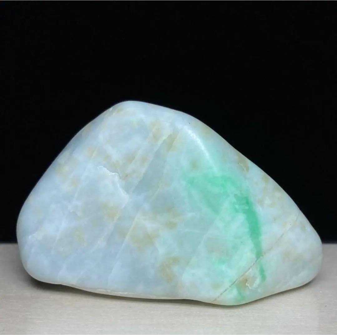 糸魚川翡翠　翡翠　ミントグリーン　原石　113.1ｇ