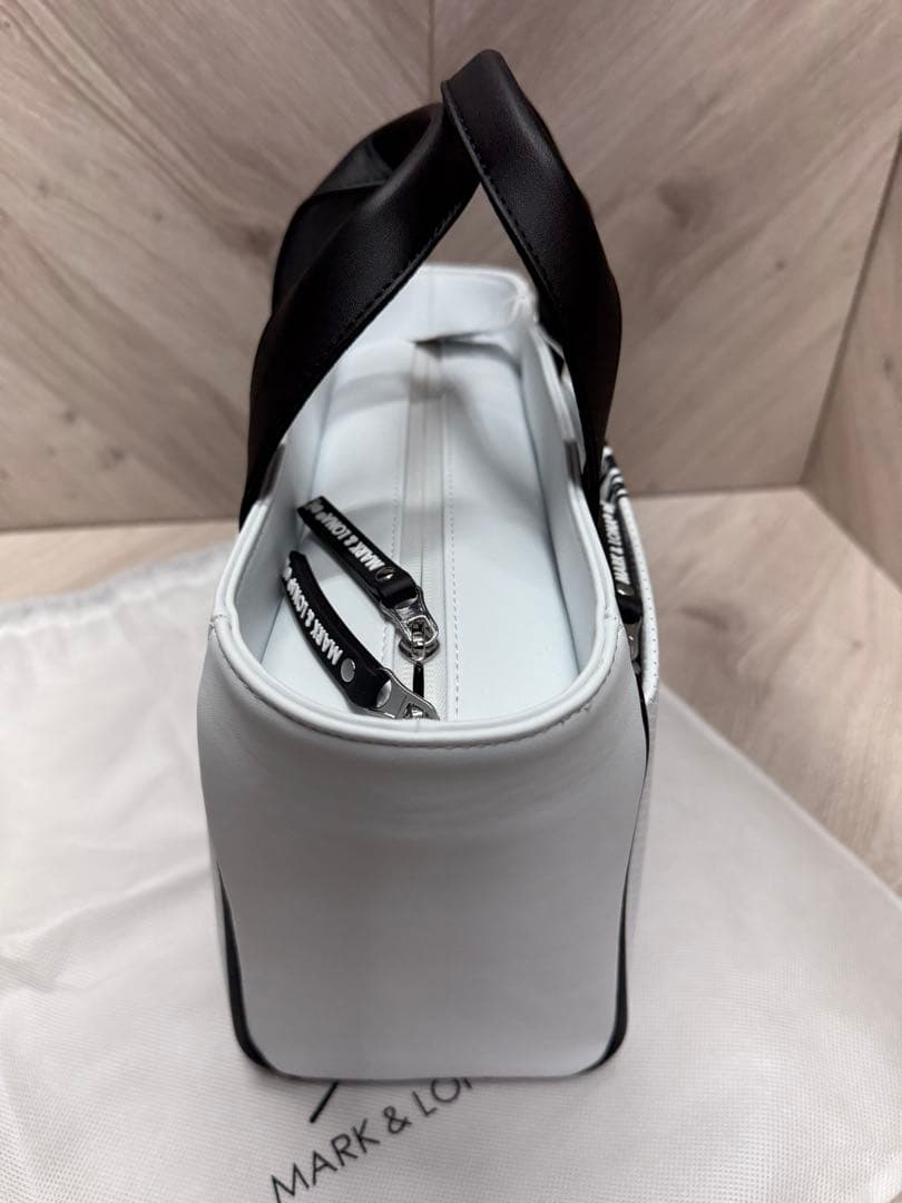 マークアンドロナ　ラウンドバッグ　ゴルフ