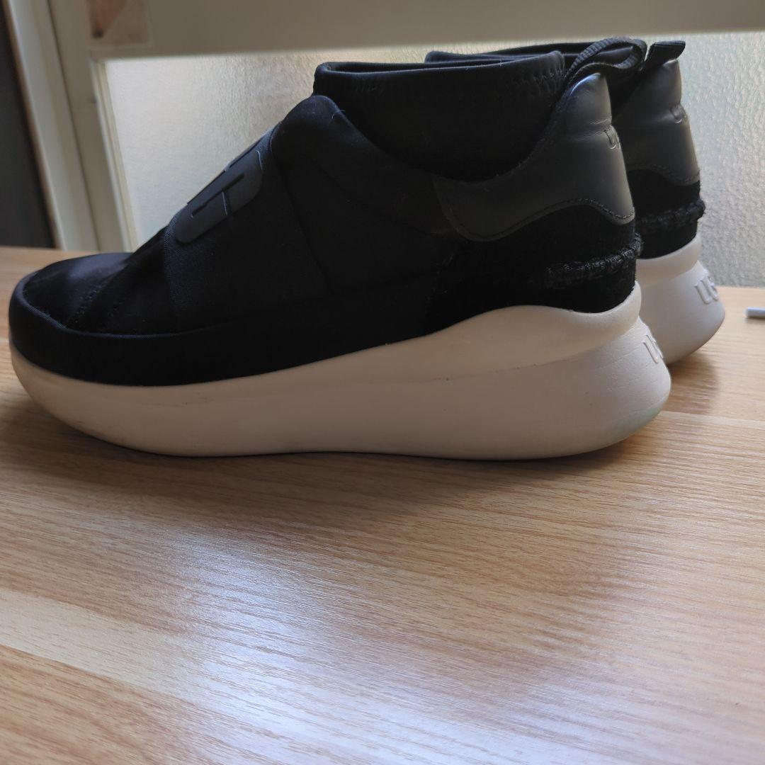 UGG スリッポンシューズ 黒