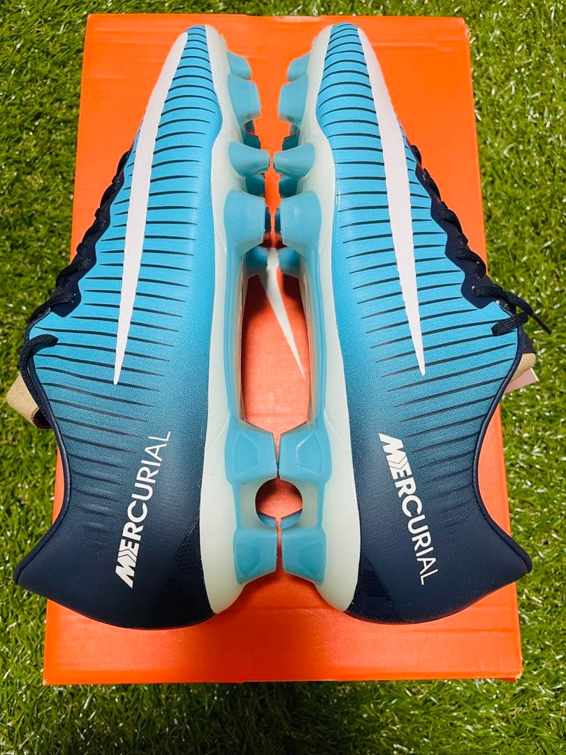 新品未使用 サッカースパイク ナイキ マーキュリアル ヴェイパー Xl