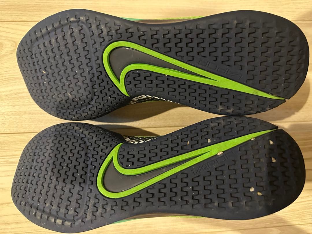 ナイキ　テニスシューズ　28 ハードコート用