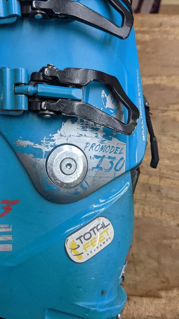 スキー 24.5 LANGE XT3 Pro Model 130 AT BC