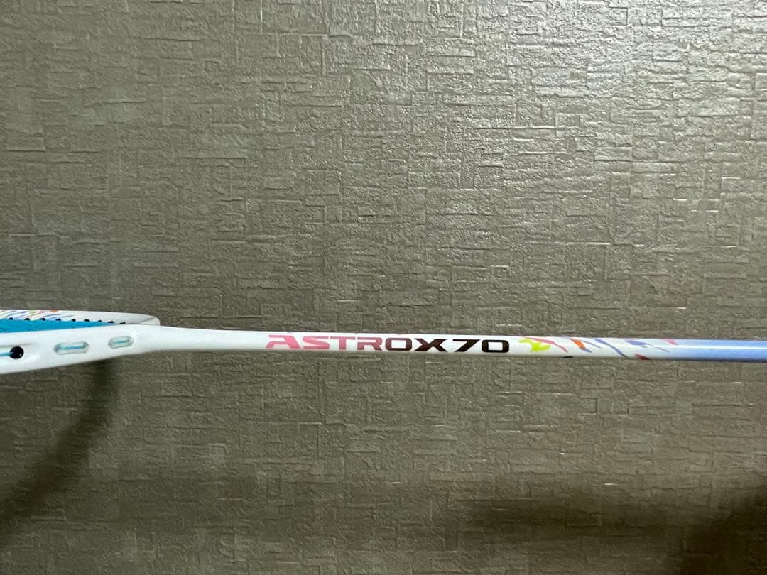 ASTROX 70 バドミントンラケット
