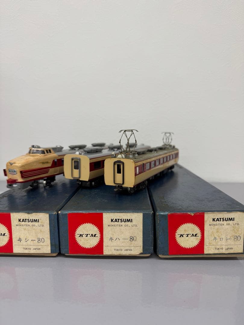 キハ・キシ・キロ80系 3両セット HOゲージ　(金属製 / カツミ製）