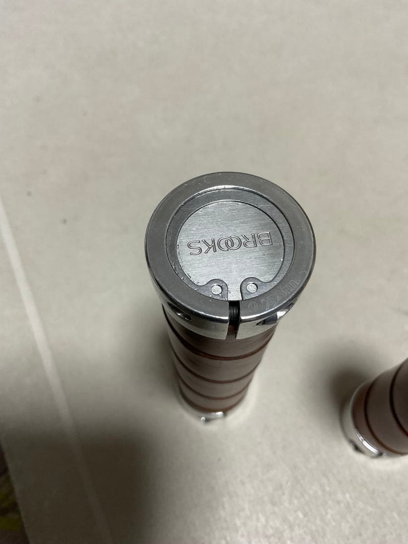 BROOKS ブルックスSlender Leather Grips ハニー