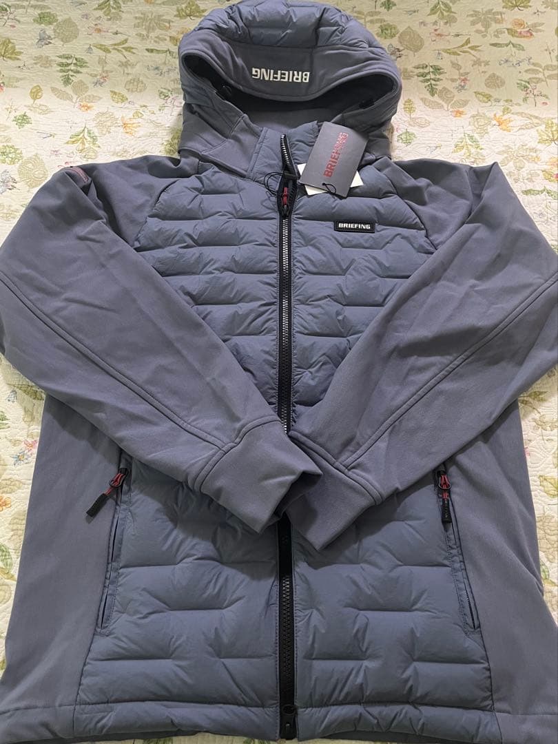 BRIEFING フード付きハイブリッドダウン