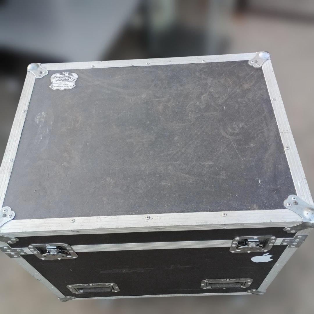 ７０１０）Road Ready　大型機材トランクケース　キャスター付き