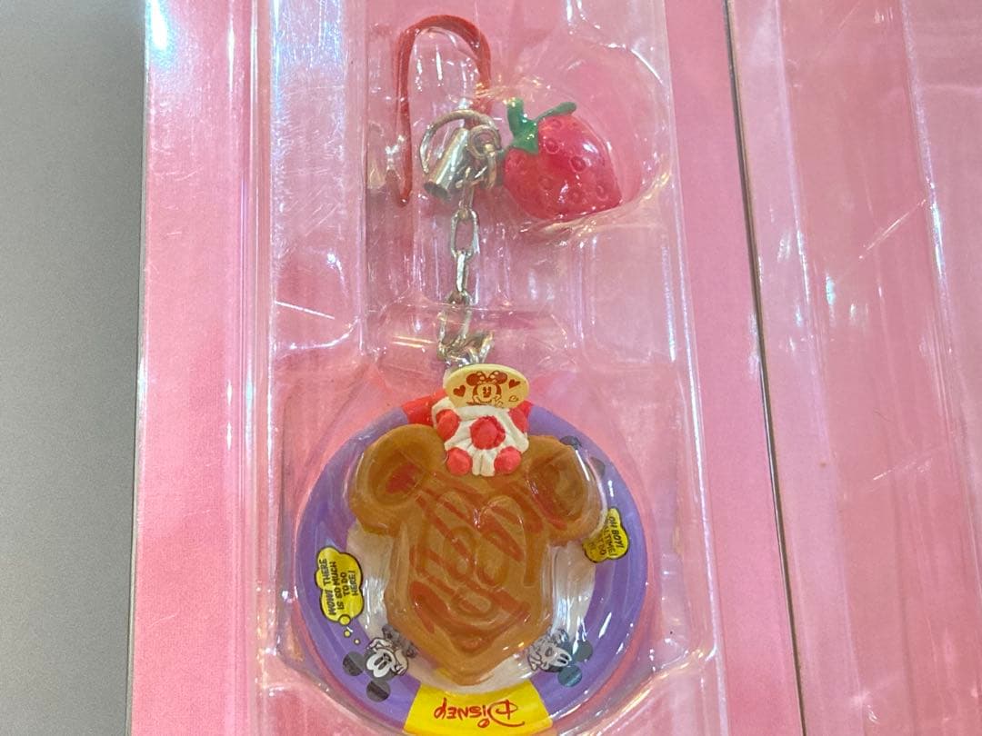 ディズニー　ミニチュアコレクション　パークフード　ミッキーワッフル　ストラップ