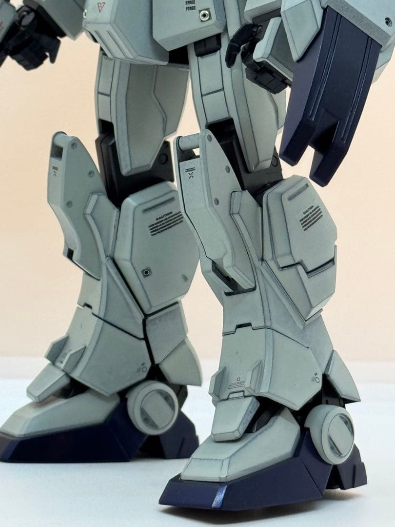 MG 1/100 ガンダムEz-8 全塗装完成品