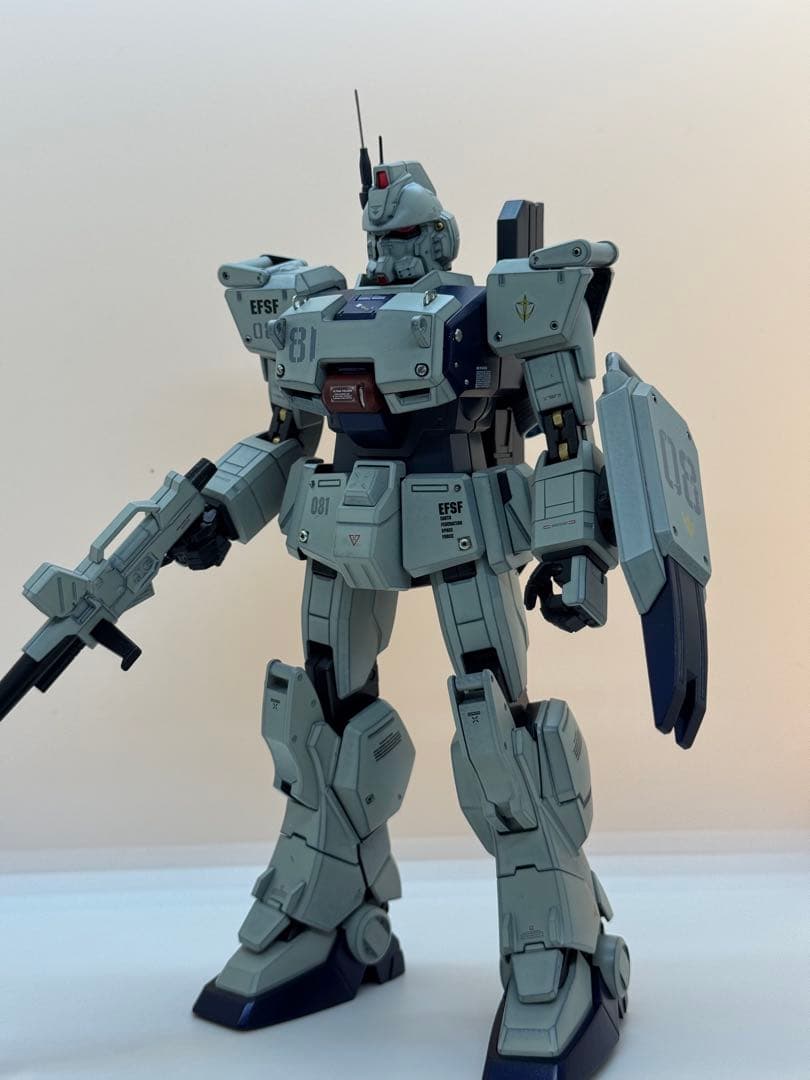 MG 1/100 ガンダムEz-8 全塗装完成品