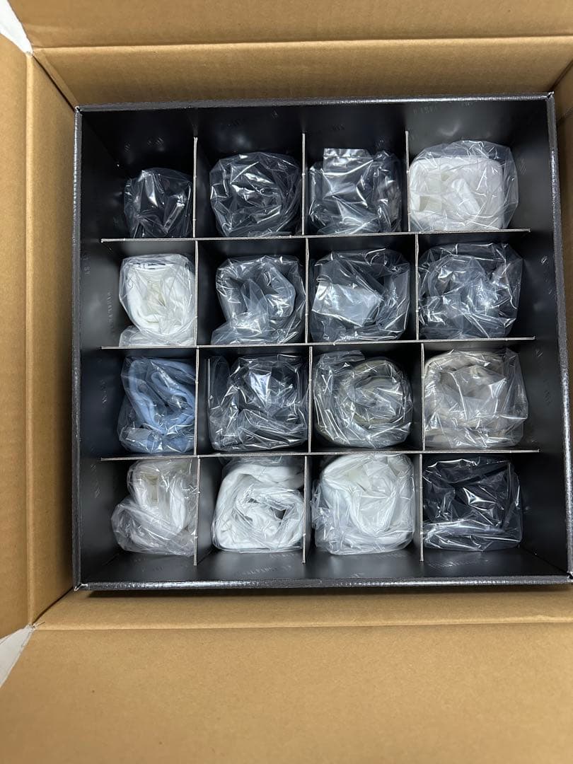 【新品未使用】ユニクロ ファイナルファンタジー 35周年 コンプリートBOX