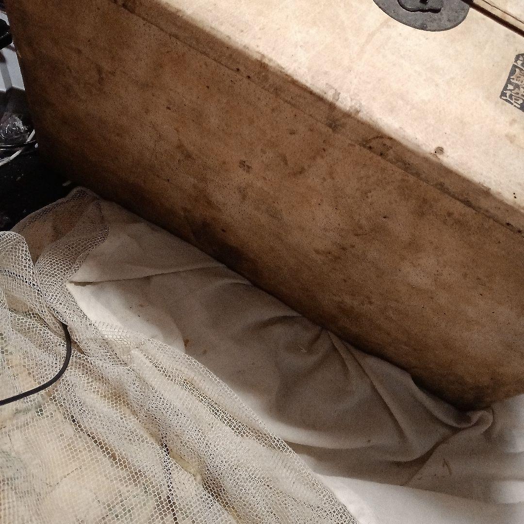 大正レトロ　海上萬昌威造　表面皮　木製箱 青い内装