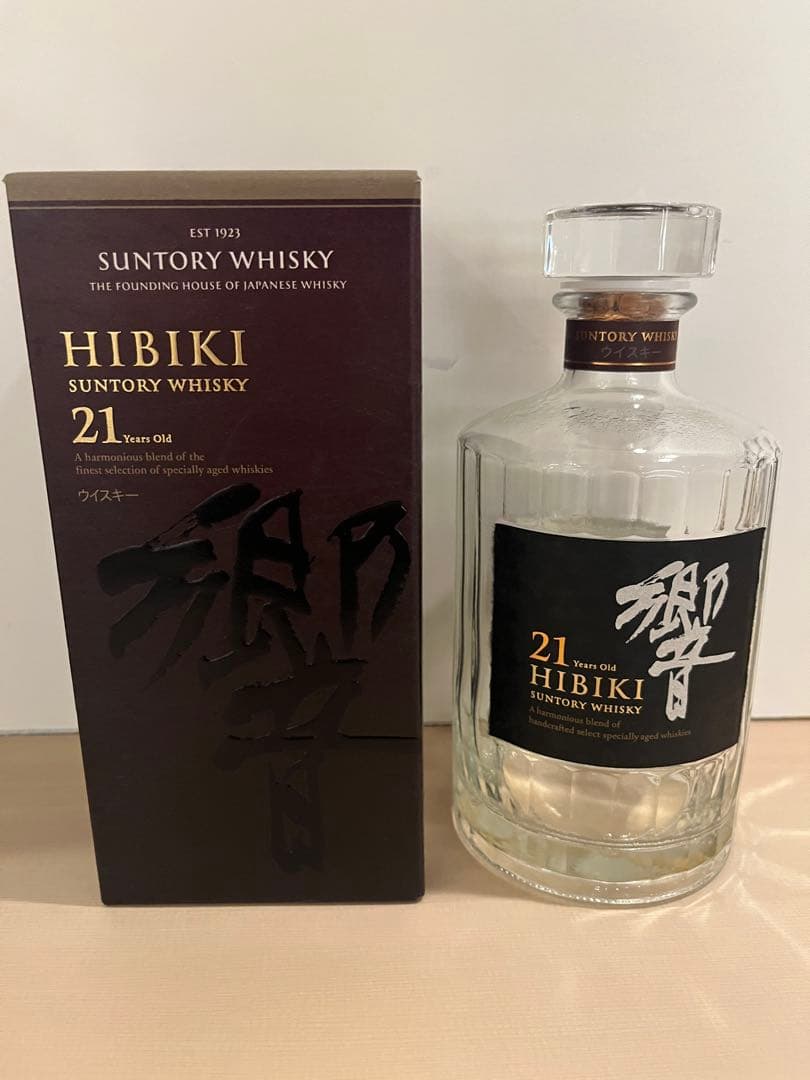 響２１年　空瓶　箱付き　750ml