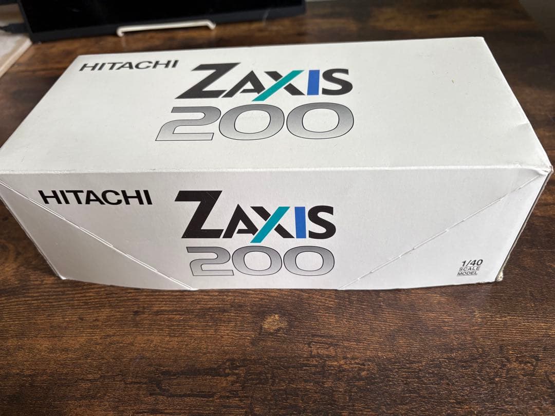 HITACHI ZAXIS 200 1/40スケールモデル