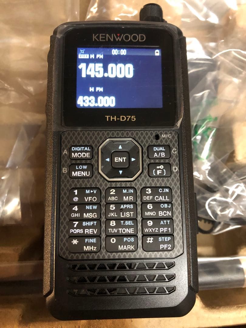 トランシーバー KENWOOD TH-D75