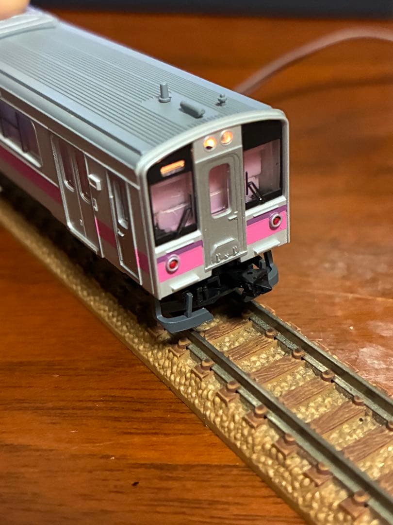 JR701系100番台秋田色・5両セットマイクロエース　ライト点灯動力動作確認済