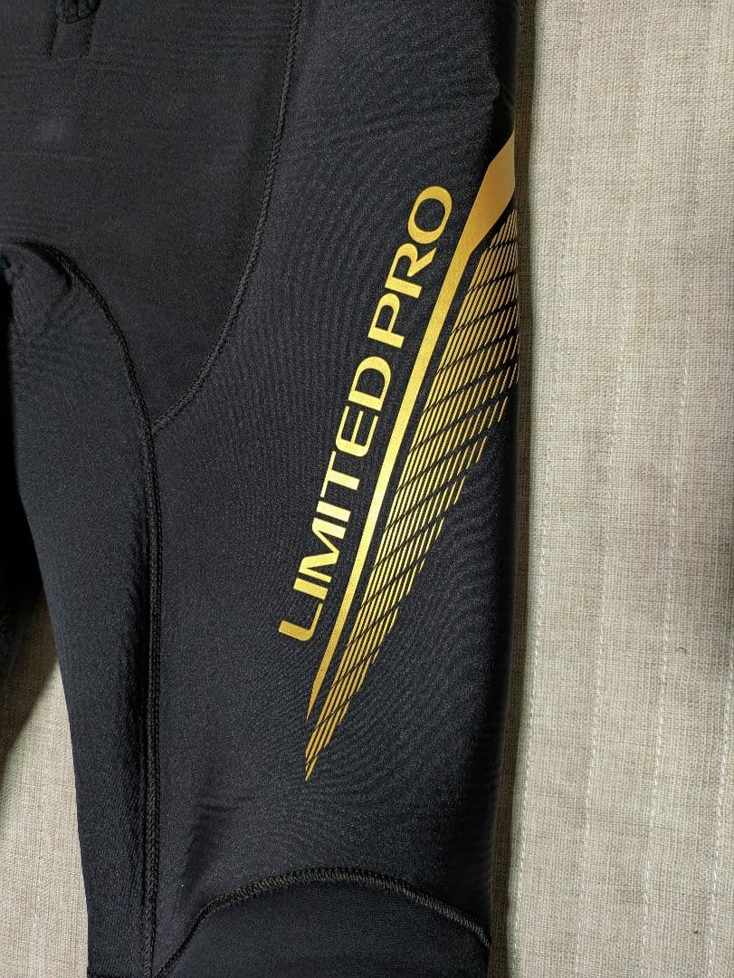 SHIMANO LIMITED PRO 鮎フィットウェーダー　サイズLA