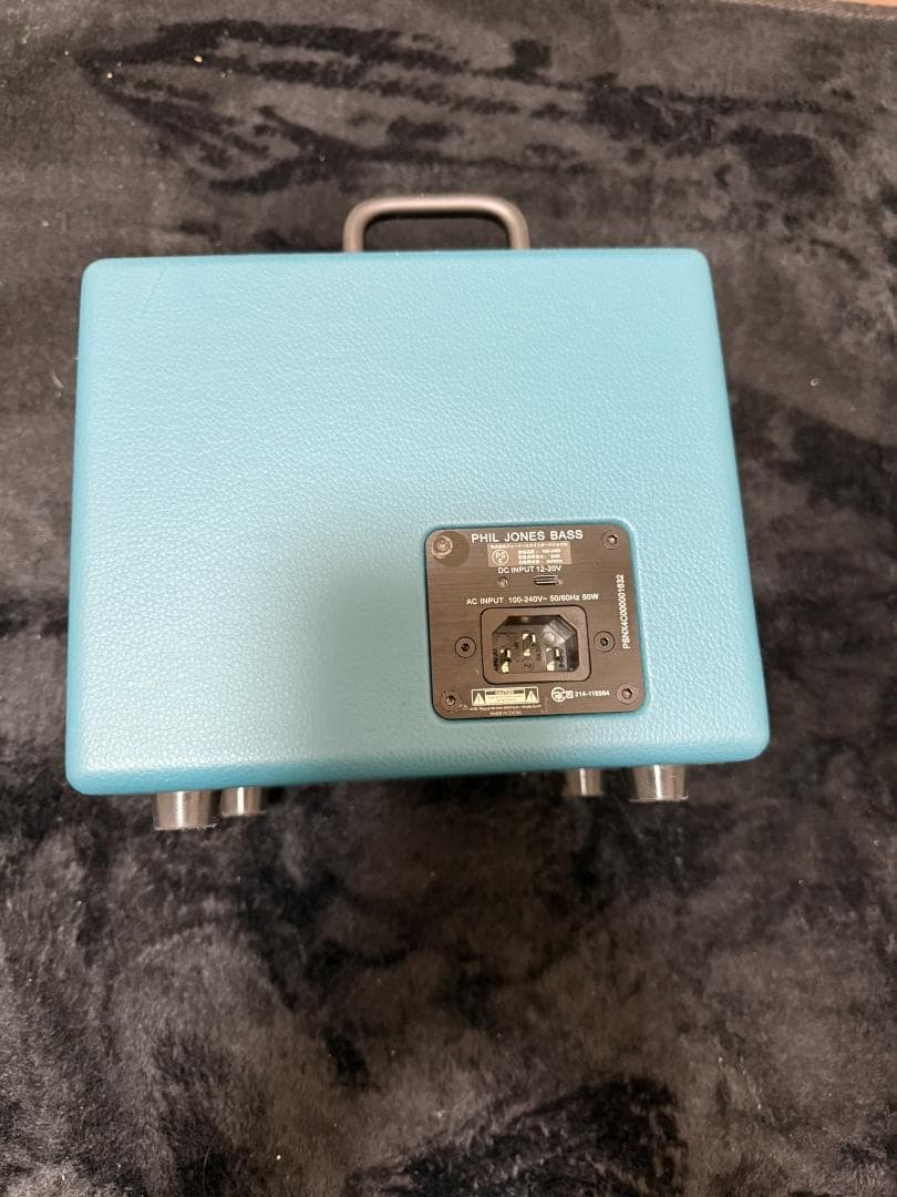 Phil Jones Bass X4 ベース用アンプ